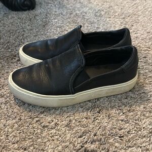 Women’s Ugg Slip On size 7